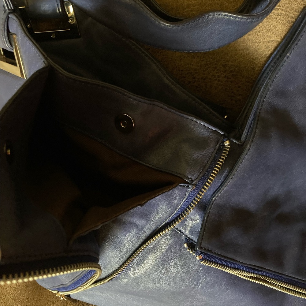 Brand new never used large navy leather Kooba purse vintage - Picture 8 of 8